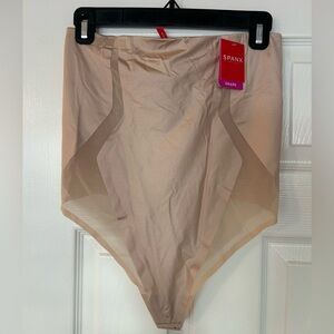 Spanx NEW NWT Soft Sand High Waisted Thong Size XL